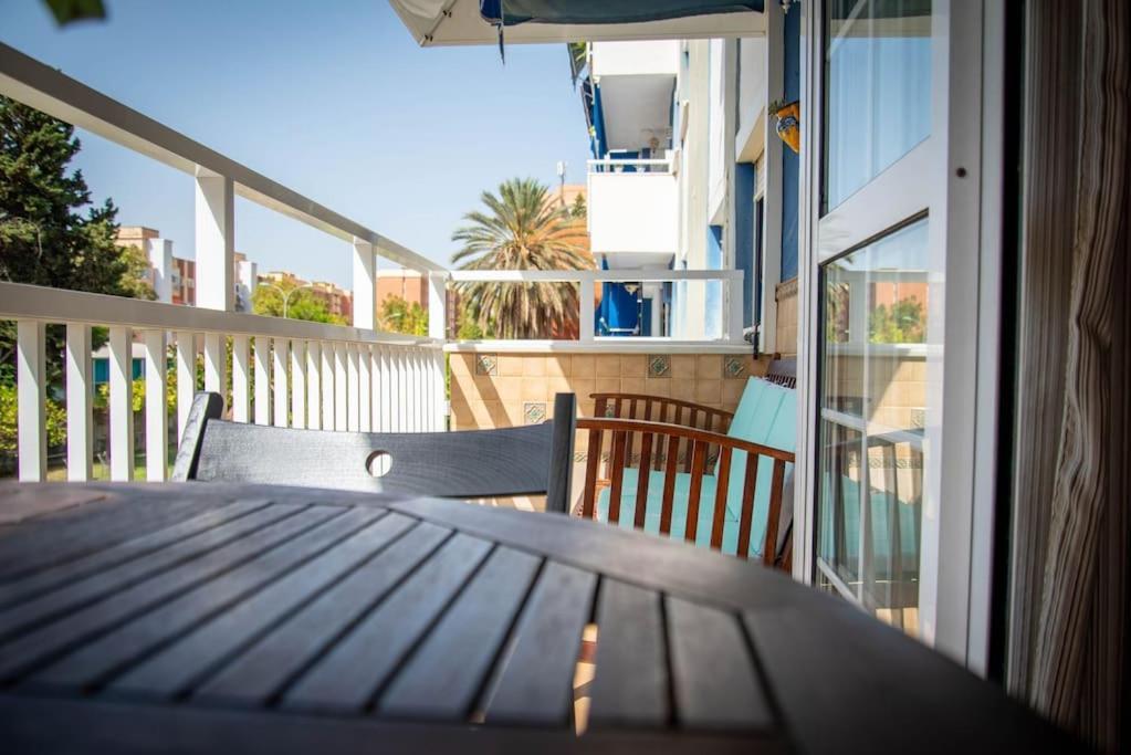 Piso Con Jardin Lägenhet Málaga Exteriör bild
