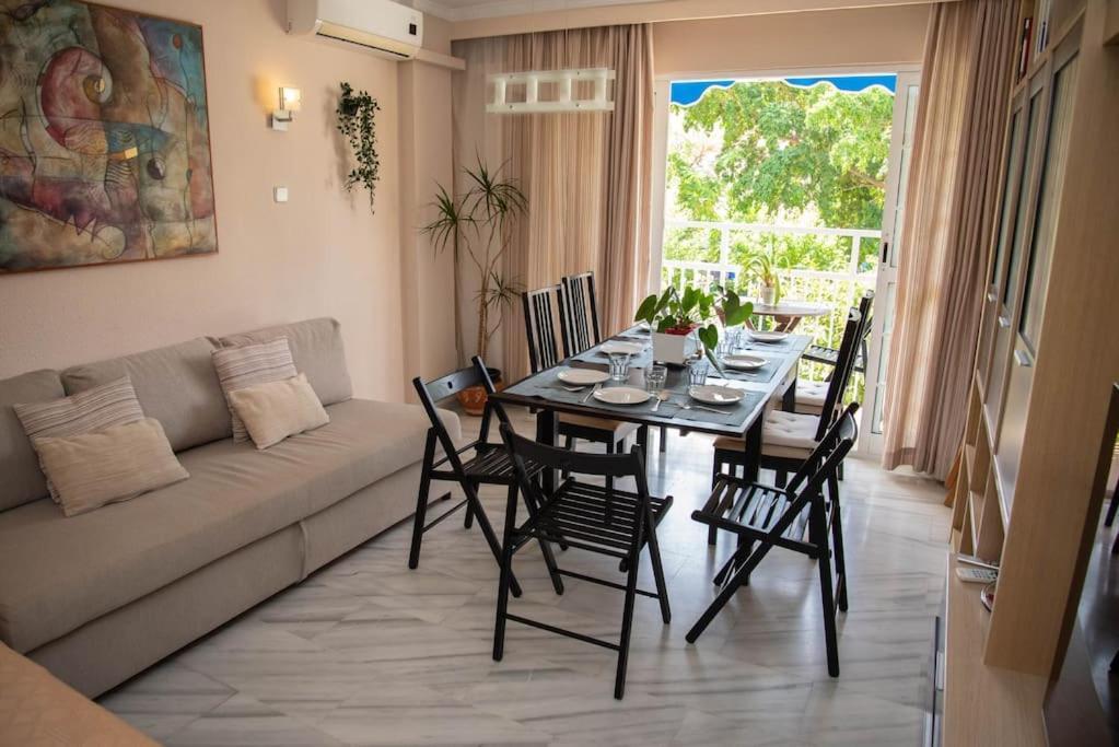 Piso Con Jardin Lägenhet Málaga Exteriör bild