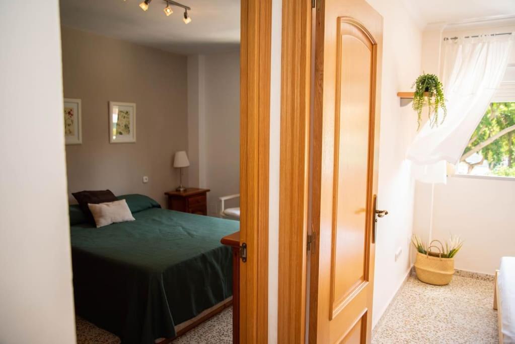 Piso Con Jardin Lägenhet Málaga Exteriör bild