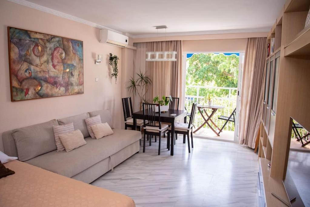 Piso Con Jardin Lägenhet Málaga Exteriör bild