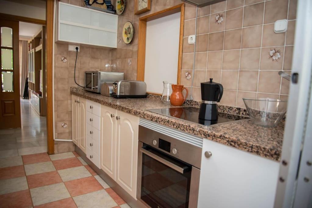 Piso Con Jardin Lägenhet Málaga Exteriör bild