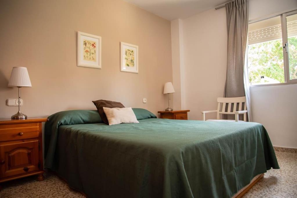 Piso Con Jardin Lägenhet Málaga Exteriör bild